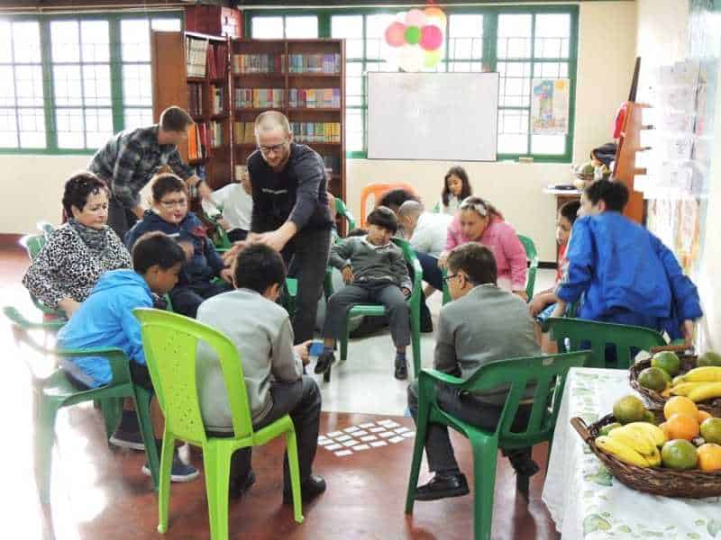 Spanish Students from Learn more than Spanish School School Volunteering in Bogota, Colombia