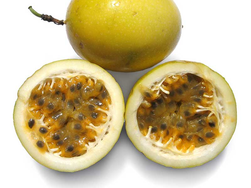 Colombian exotics fruits: Maracuya