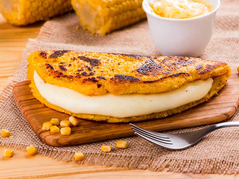 Unique Colombian Food: Arepa de chócolo