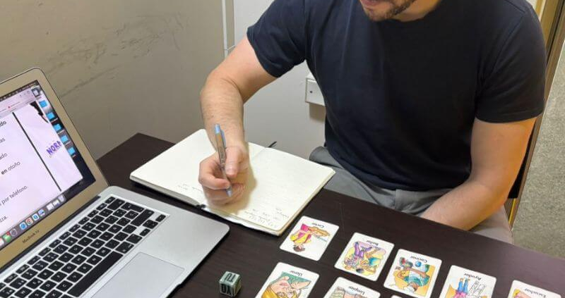 Student learning Spanish. Is Colombian Spanish easy to learn?