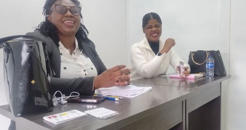 Two students learning Colombian Spanish in a classroom in Bogotá